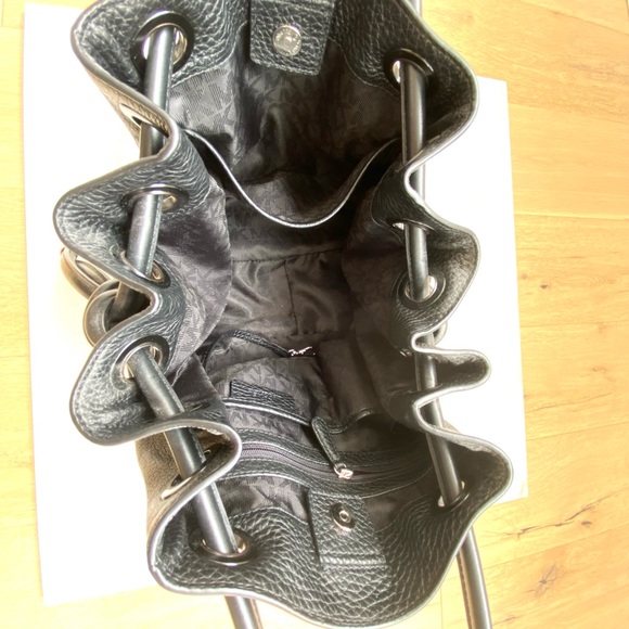 Michael Kors Shoulder Leather Bag - Picture 6 of 12